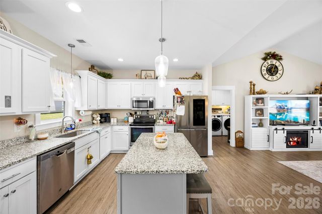 2357 Mintew Circle, Lincolnton, NC 28092