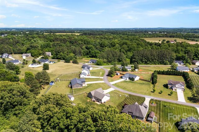 2357 Mintew Circle, Lincolnton, NC 28092