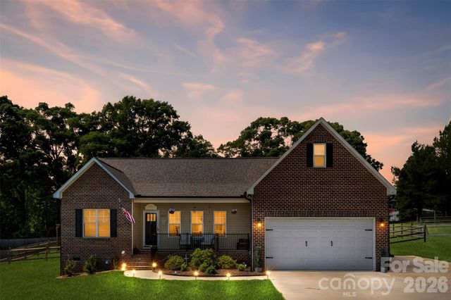 2357 Mintew Circle, Lincolnton, NC 28092