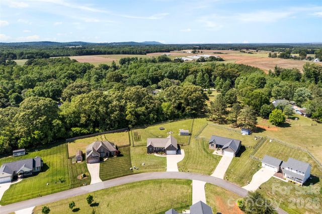 2357 Mintew Circle, Lincolnton, NC 28092