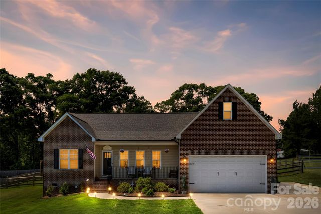 2357 Mintew Circle, Lincolnton, NC 28092