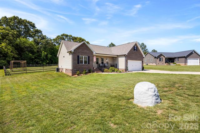 2357 Mintew Circle, Lincolnton, NC 28092