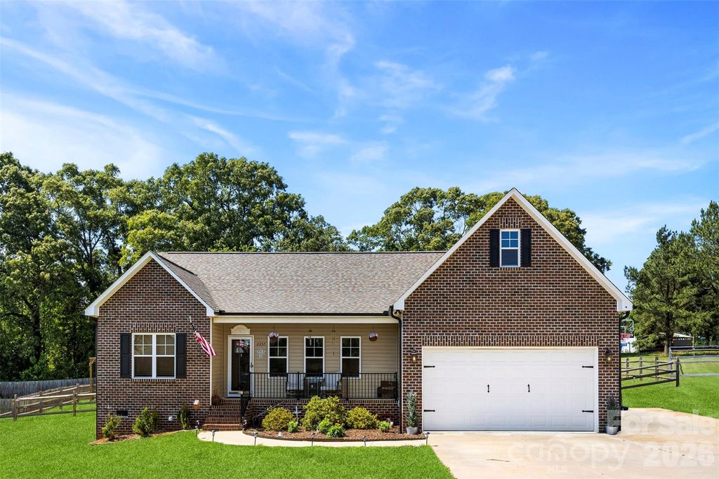 2357 Mintew Circle, Lincolnton, NC 28092