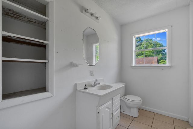 611 S 2Nd St, Glenwood, AR 71943