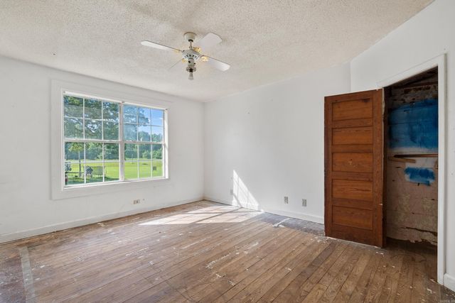 611 S 2Nd St, Glenwood, AR 71943