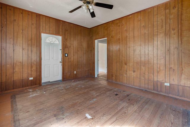 611 S 2Nd St, Glenwood, AR 71943