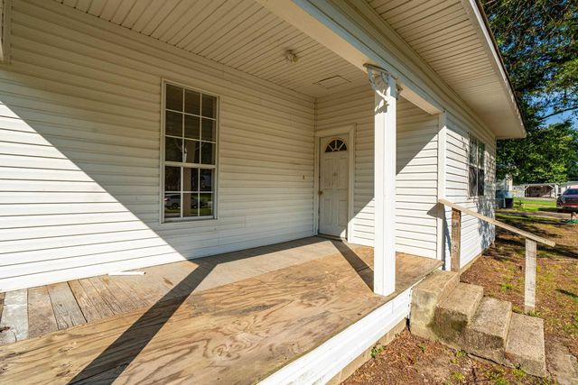 611 S 2Nd St, Glenwood, AR 71943