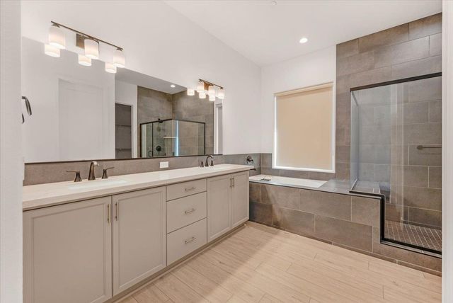 1023 Beaver Pond Loop, Madera, CA 93636