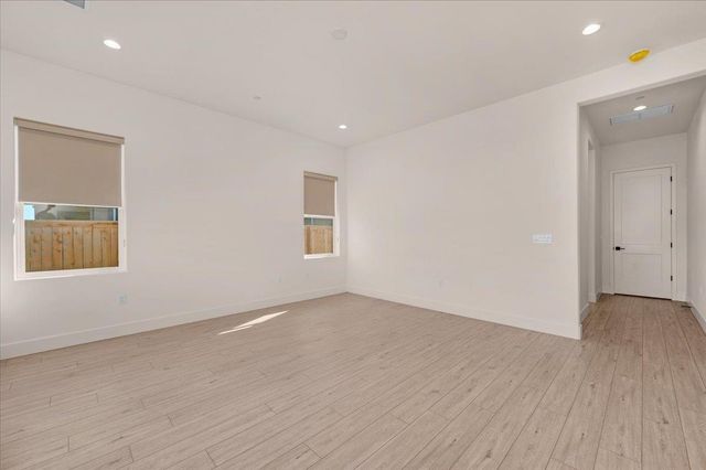 1023 Beaver Pond Loop, Madera, CA 93636