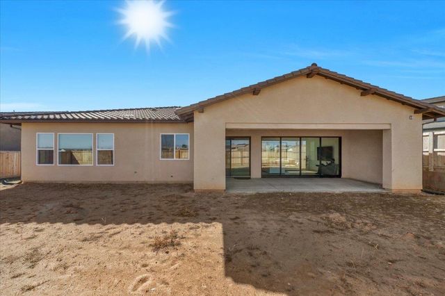 1023 Beaver Pond Loop, Madera, CA 93636