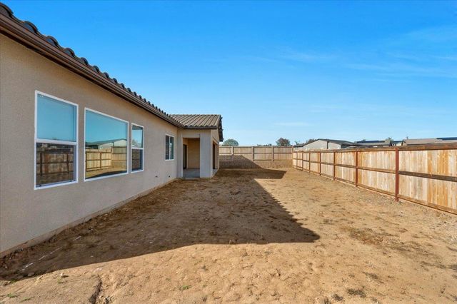 1023 Beaver Pond Loop, Madera, CA 93636
