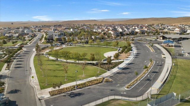 1023 Beaver Pond Loop, Madera, CA 93636