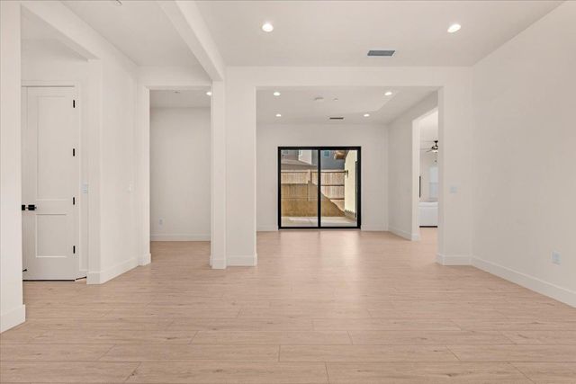 1023 Beaver Pond Loop, Madera, CA 93636