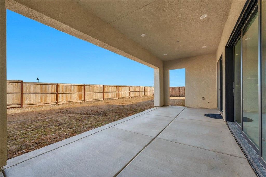 Image 48 of property listing at 1023 Beaver Pond Loop, Madera, CA 93636