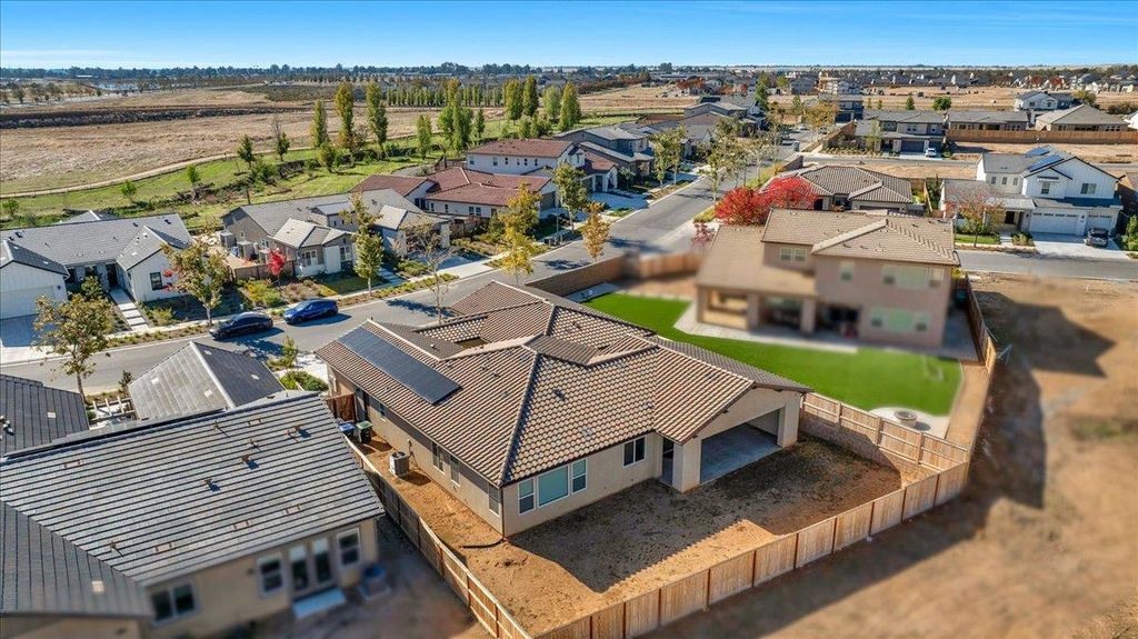 Image 55 of property listing at 1023 Beaver Pond Loop, Madera, CA 93636