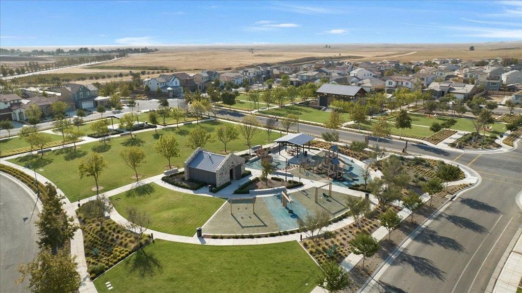 Image 64 of property listing at 1023 Beaver Pond Loop, Madera, CA 93636