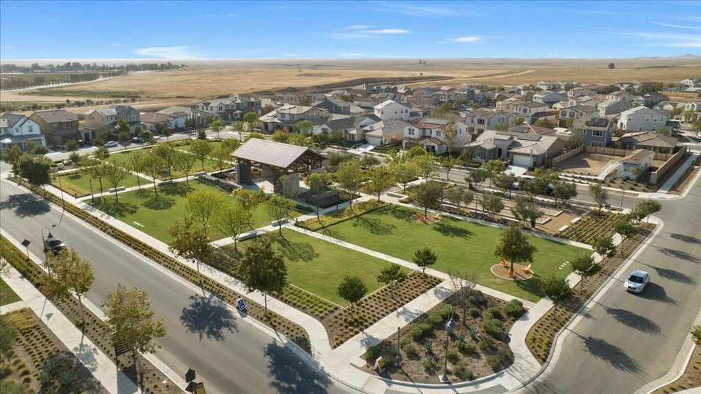 Image 65 of property listing at 1023 Beaver Pond Loop, Madera, CA 93636