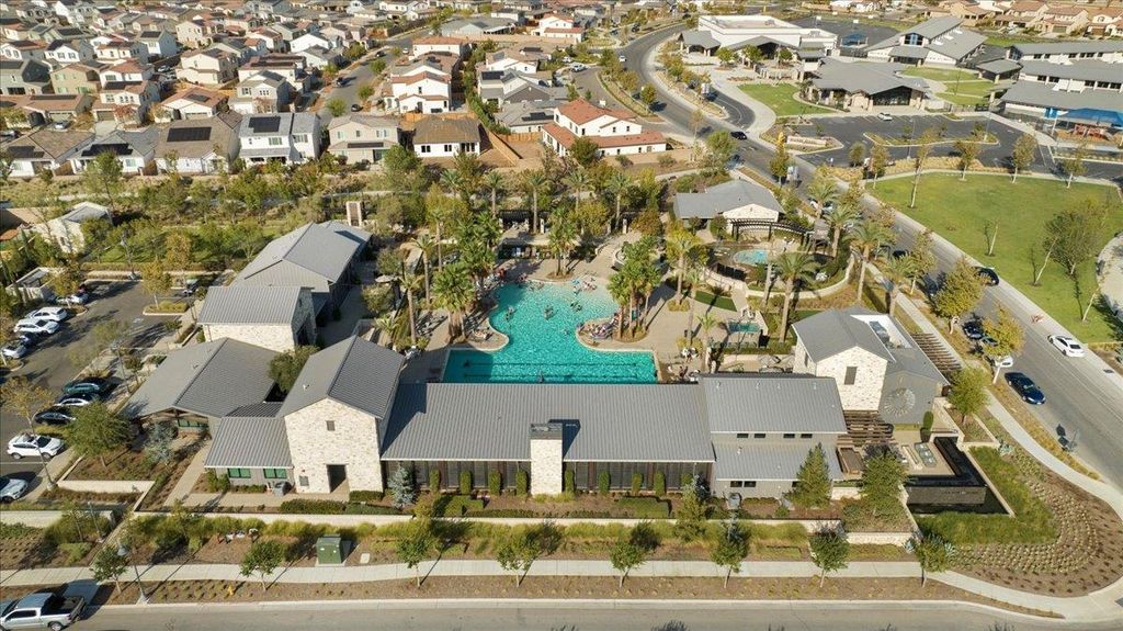 Image 68 of property listing at 1023 Beaver Pond Loop, Madera, CA 93636