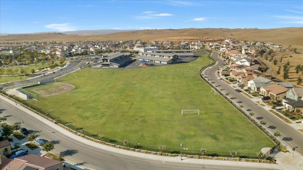 Image 71 of property listing at 1023 Beaver Pond Loop, Madera, CA 93636