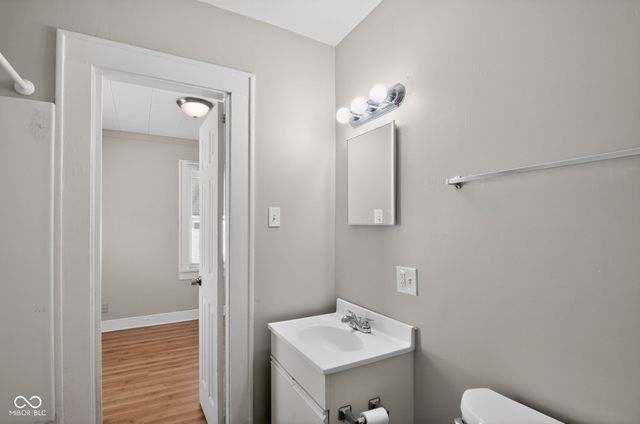 89 S 6th Avenue, Beech Grove, IN 46107