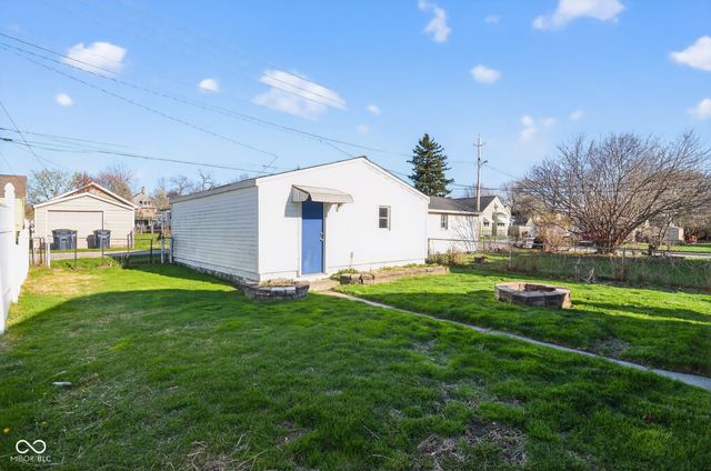 89 S 6th Avenue, Beech Grove, IN 46107