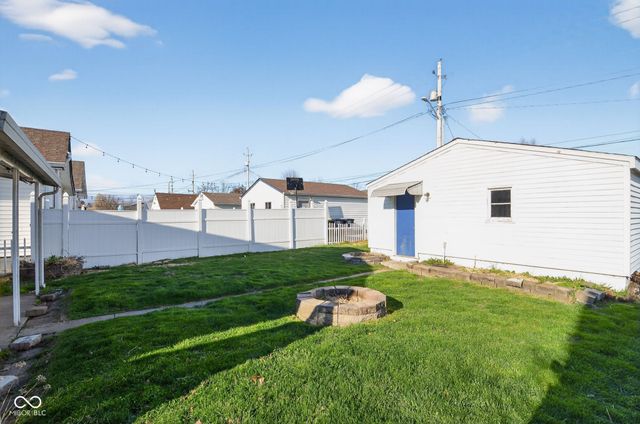 89 S 6th Avenue, Beech Grove, IN 46107