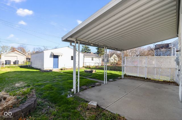 89 S 6th Avenue, Beech Grove, IN 46107