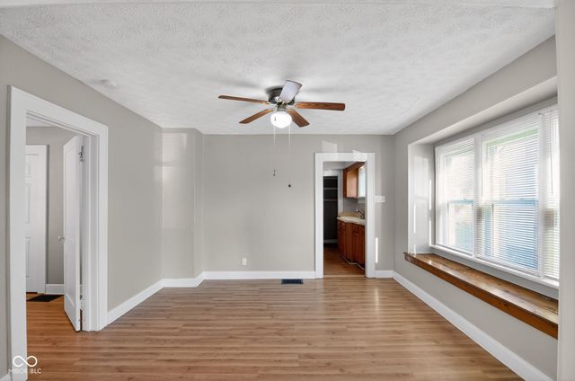 89 S 6th Avenue, Beech Grove, IN 46107