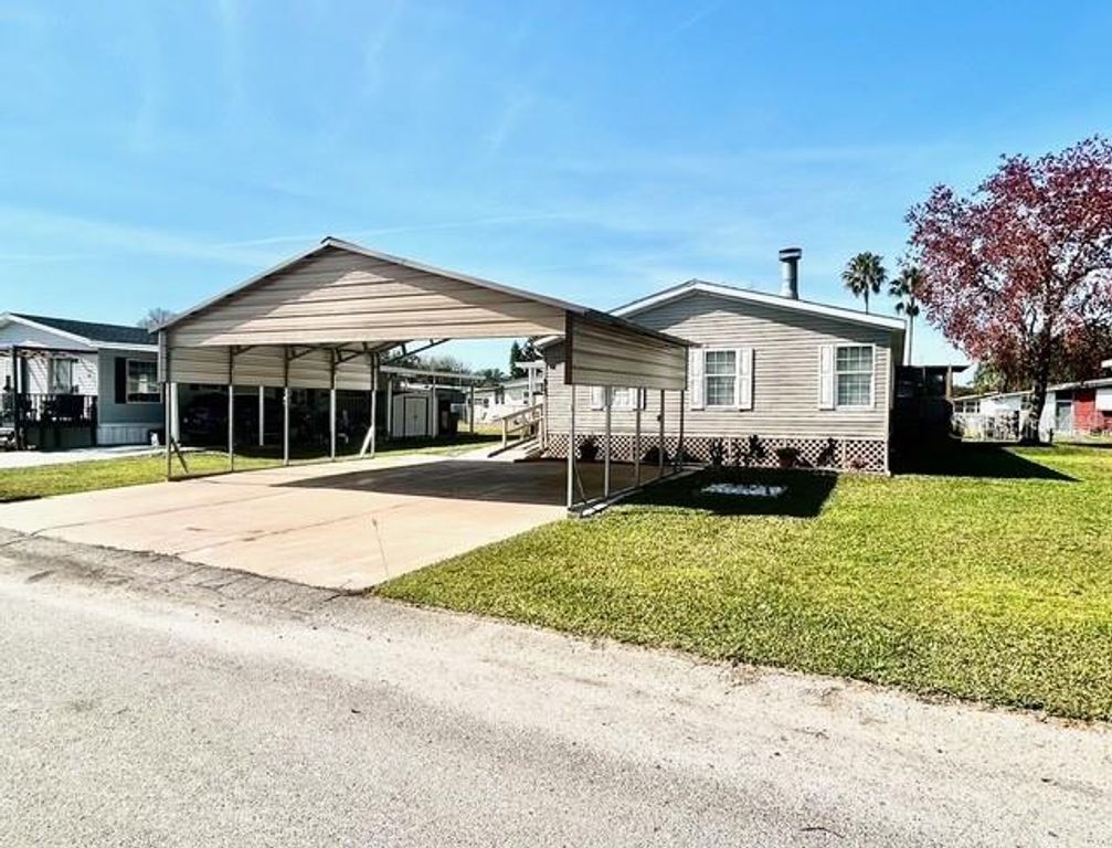 513 PERCH PLACE, Lakeland, FL 33801