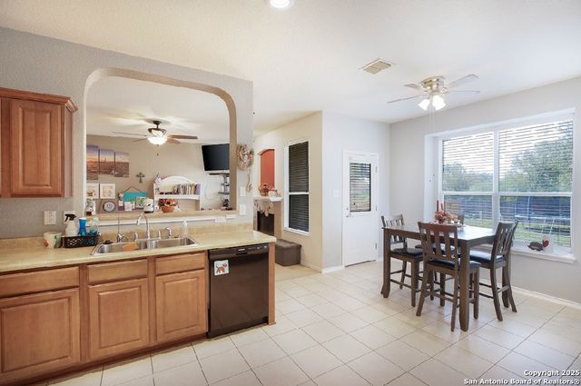 14914 Laudie Fox, San Antonio, TX 78253