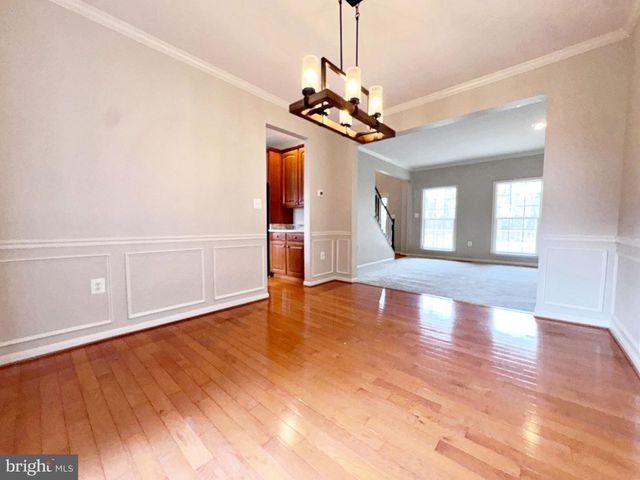 830 SAWGRASS DR, Charles Town, WV 25414