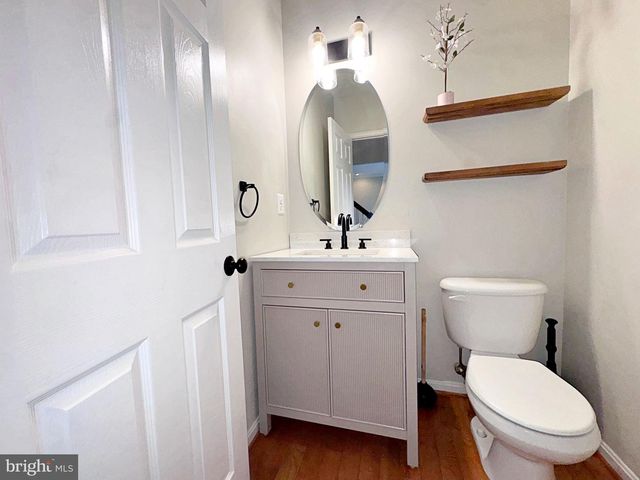 830 SAWGRASS DR, Charles Town, WV 25414