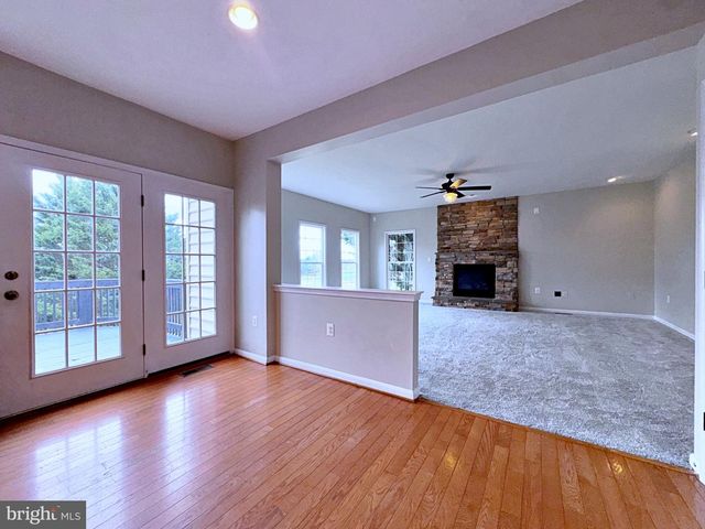 830 SAWGRASS DR, Charles Town, WV 25414