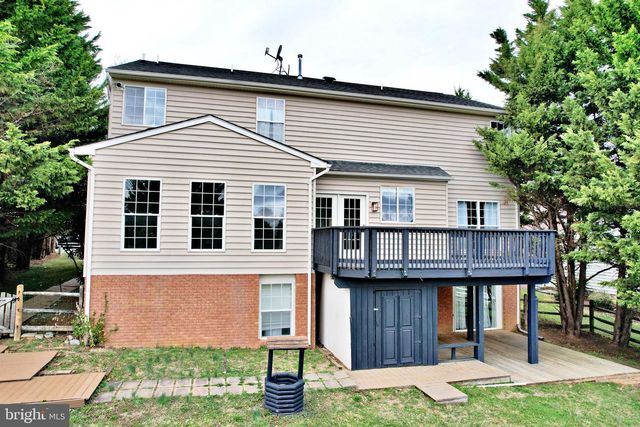 830 SAWGRASS DR, Charles Town, WV 25414