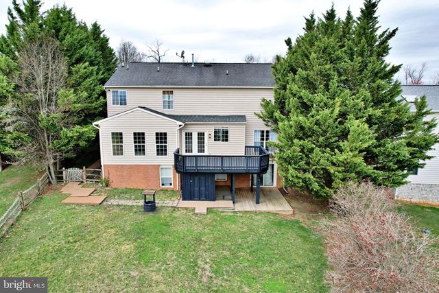 830 SAWGRASS DR, Charles Town, WV 25414