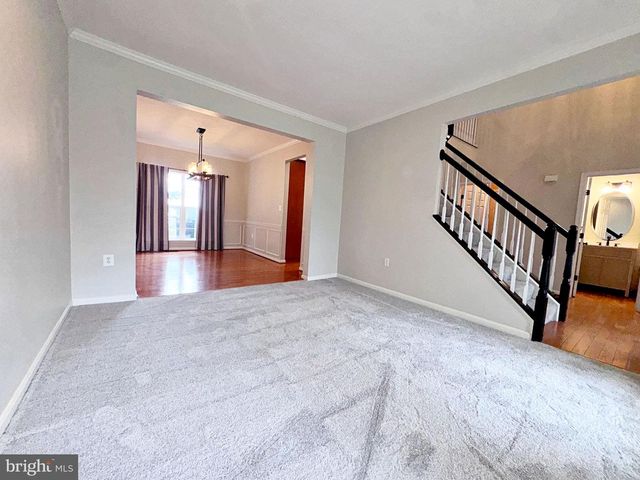 830 SAWGRASS DR, Charles Town, WV 25414