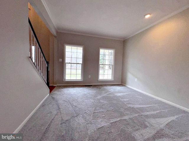 830 SAWGRASS DR, Charles Town, WV 25414