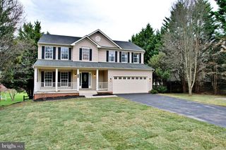 830 SAWGRASS DR, Charles Town, WV 25414