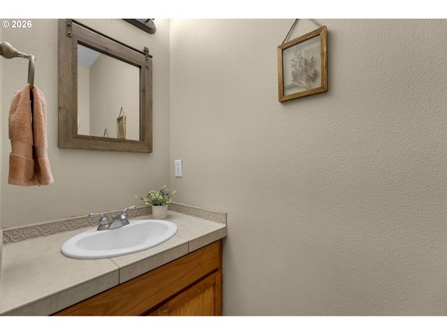 4901 Ne 130TH Ave, Vancouver, WA 98682