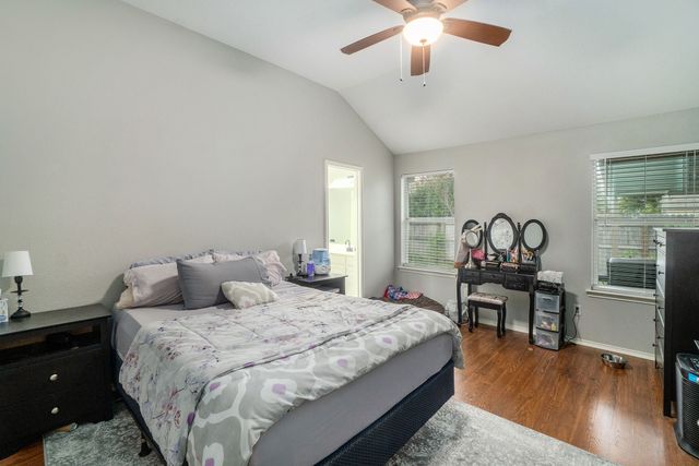 2808 Wakecrest Drive, Fort Worth, TX 76108