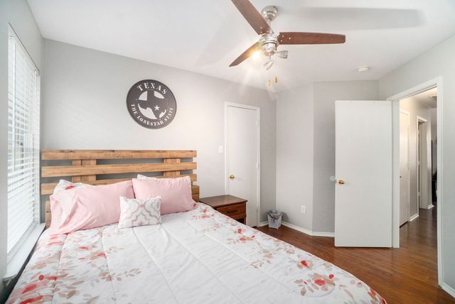 2808 Wakecrest Drive, Fort Worth, TX 76108