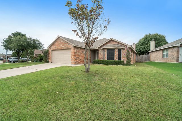 2808 Wakecrest Drive, Fort Worth, TX 76108