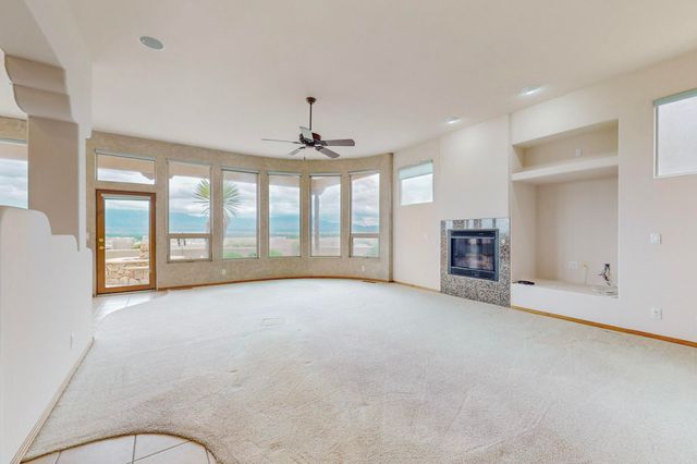 3931 OXBOW VILLAGE Lane NW, Albuquerque, NM 87120