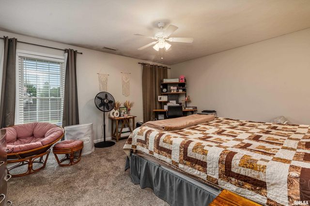 5627 RED FOX Drive, Carterville, IL 62918