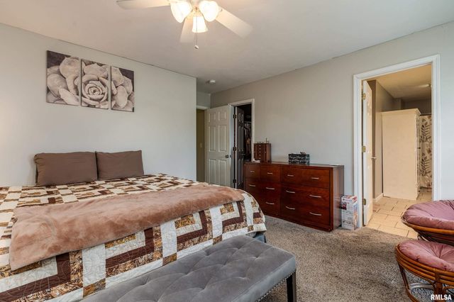 5627 RED FOX Drive, Carterville, IL 62918