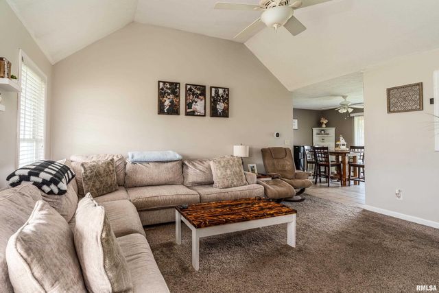 5627 RED FOX Drive, Carterville, IL 62918