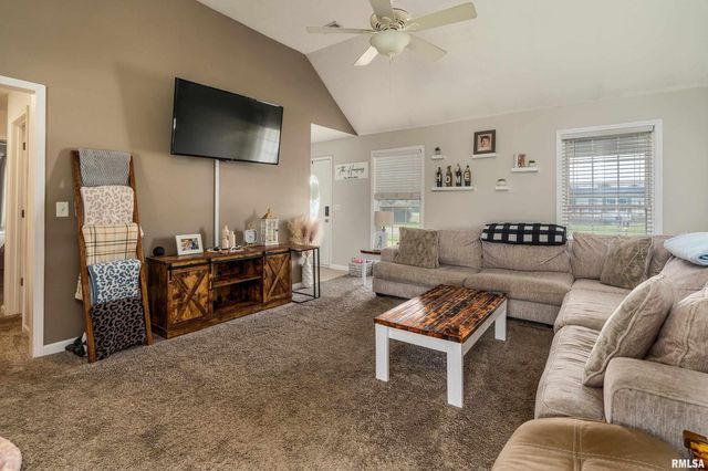 5627 RED FOX Drive, Carterville, IL 62918