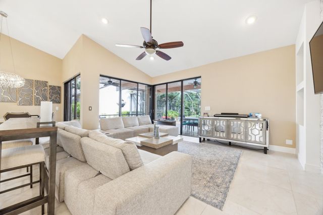 19365 CHERRY HILLS Terrace, Boca Raton, FL 33498