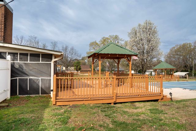 109 Gentry Road, Spartanburg, SC 29301