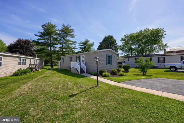 752 SHERRY LN, Lancaster, PA 17601